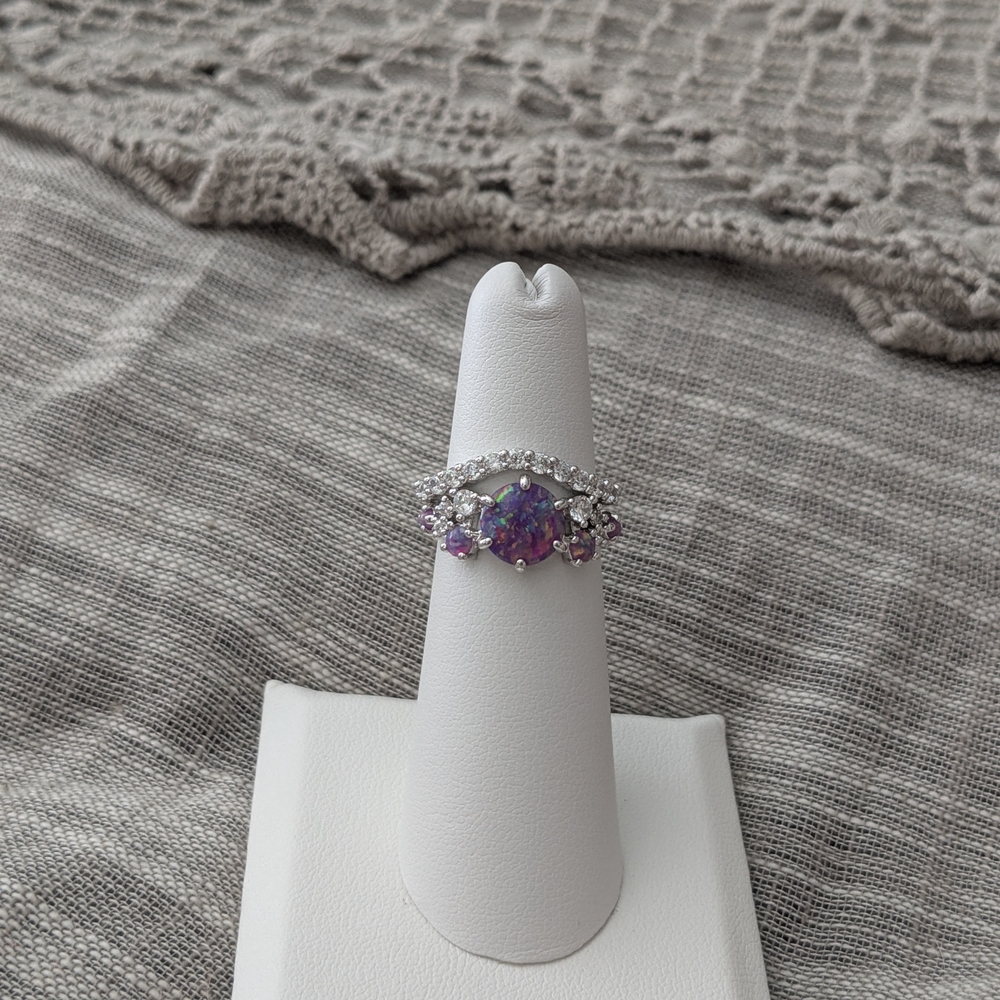 Elegant Silver and Lilac Opal Women's Ring